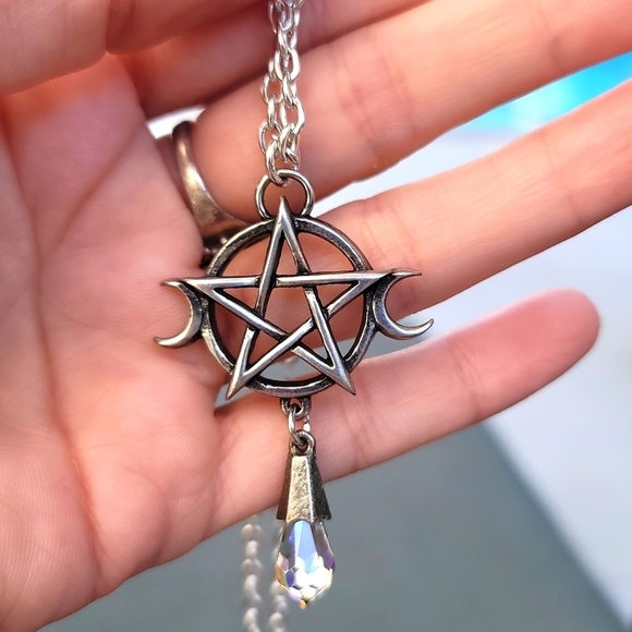 Alchemy Gothic ✦ Triple Goddess Pendant ✦ Pentagram Crystal Pewter Necklace 18" - Picture 3 of 12